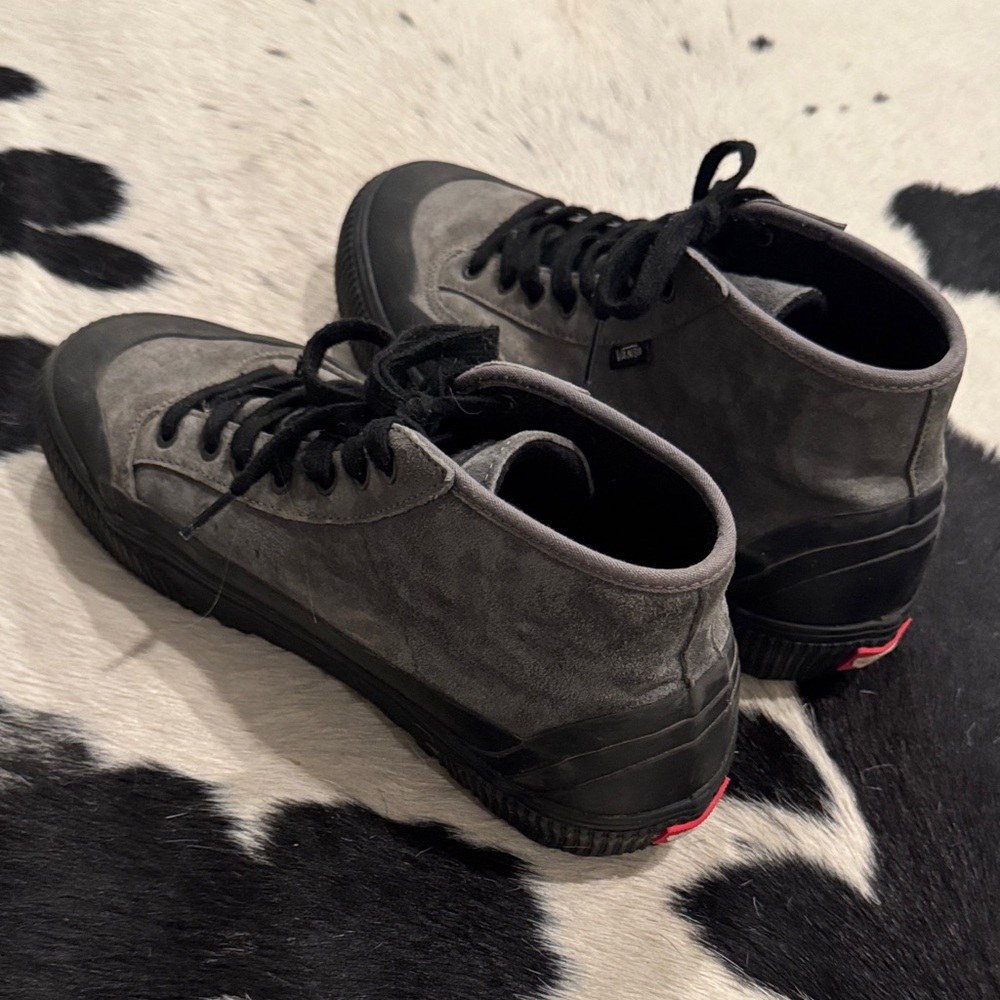 Vans MTE Leather Mid Boots - Picture 3 of 3